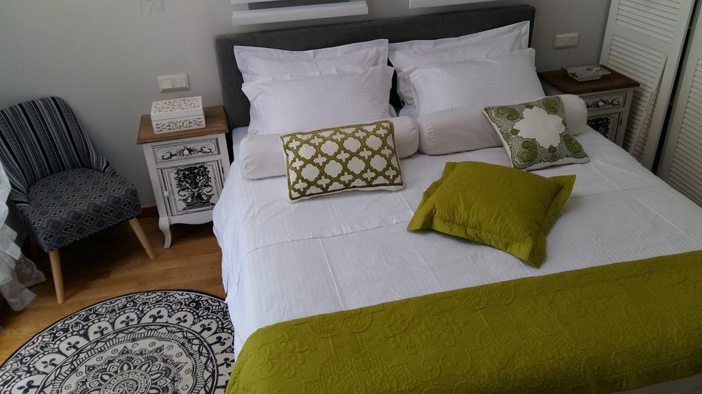 Villa Lilium อธานนิออน ภายนอก รูปภาพ