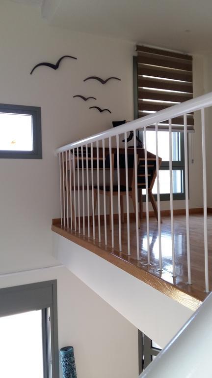 Villa Lilium อธานนิออน ภายนอก รูปภาพ